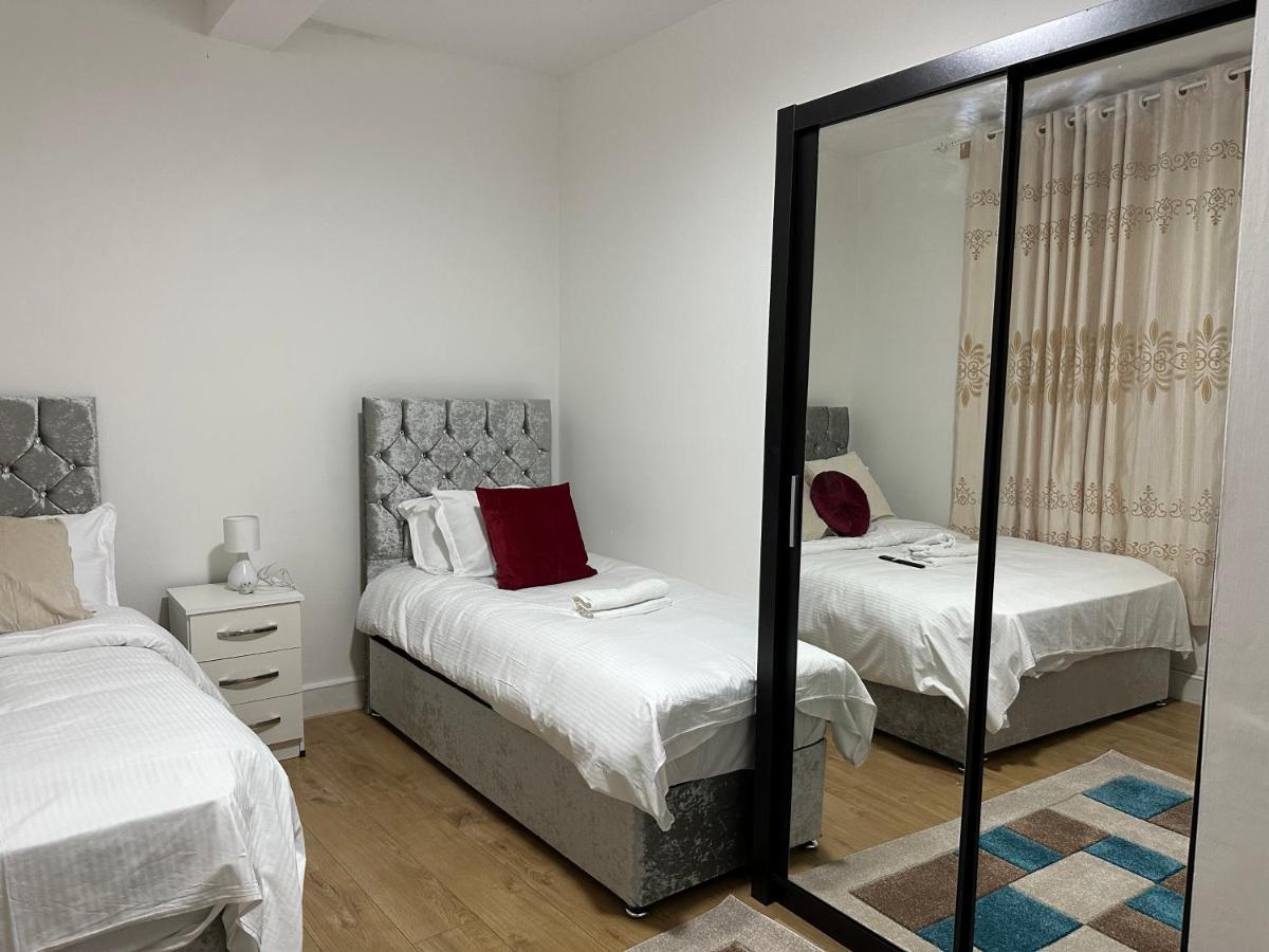 City Lodge Shadwell London Exterior foto